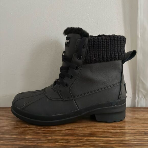 Koolaburra by Ugg Sylia Short Duck Boot Water Resistant Black Leather Women’s 7‎ - Picture 1 of 6
